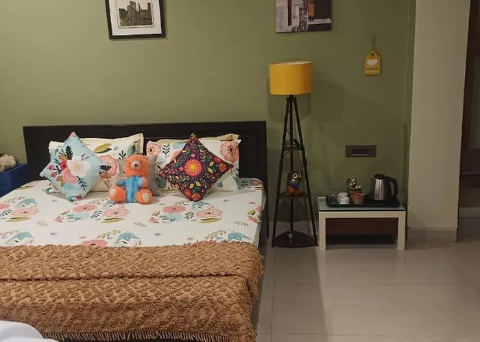 Riverside Palm Deluxe Double Room With Ac In A House Near Kamakhya And Ihr