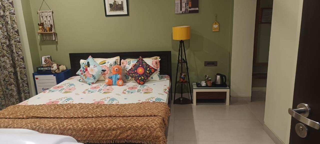 Riverside Palm Deluxe Double With Ac In A House Near Kamakhya And Ihr